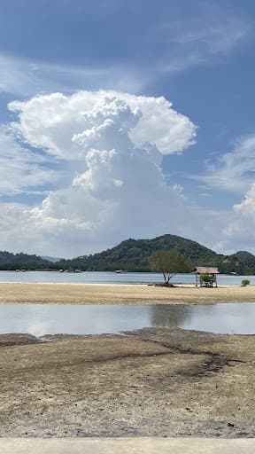 Sandee - Pantai Dewi Mandapa Pesawaran