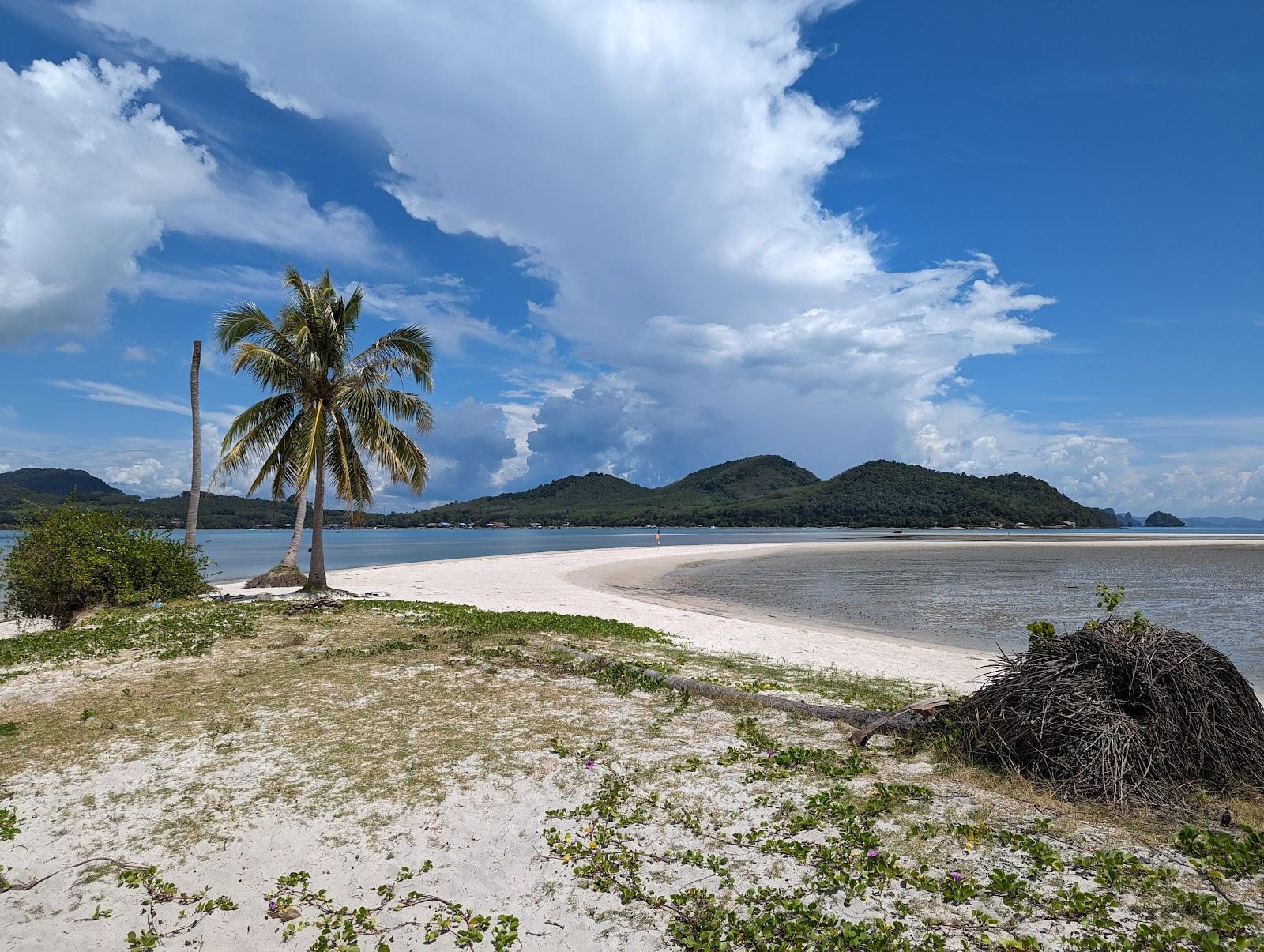 Sandee Laem Had Beach Photo