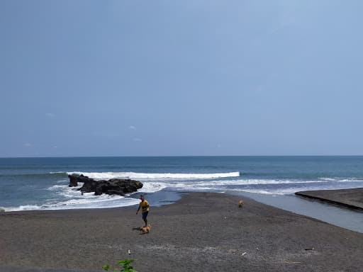 Sandee Pantai Munggu Photo