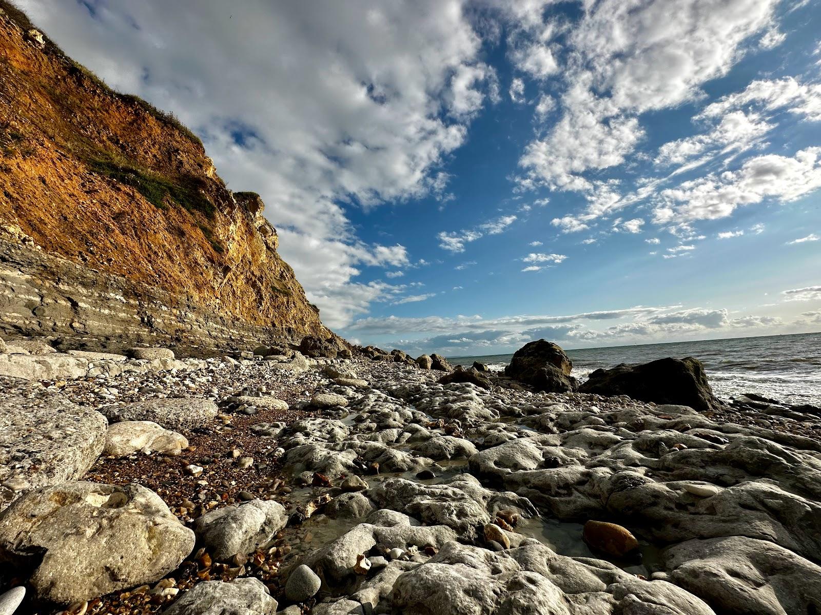 Sandee Plage De La Valleuse D'Etigue