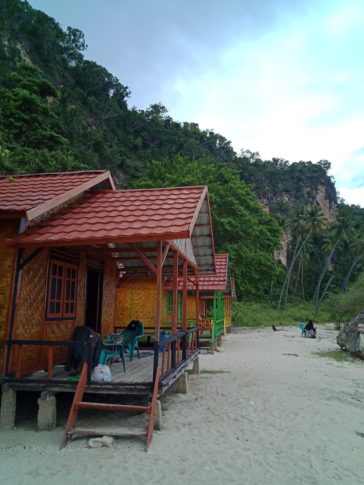 Sandee Pantai Biluhu Timur