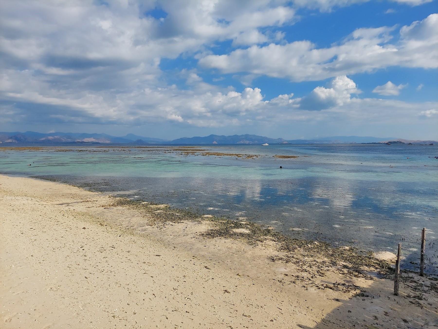Sandee Kanawa Beach