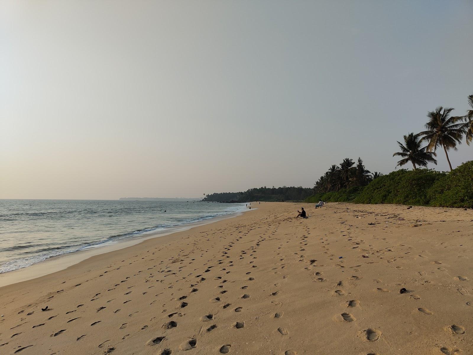 Sandee Kizhunna Beach Photo