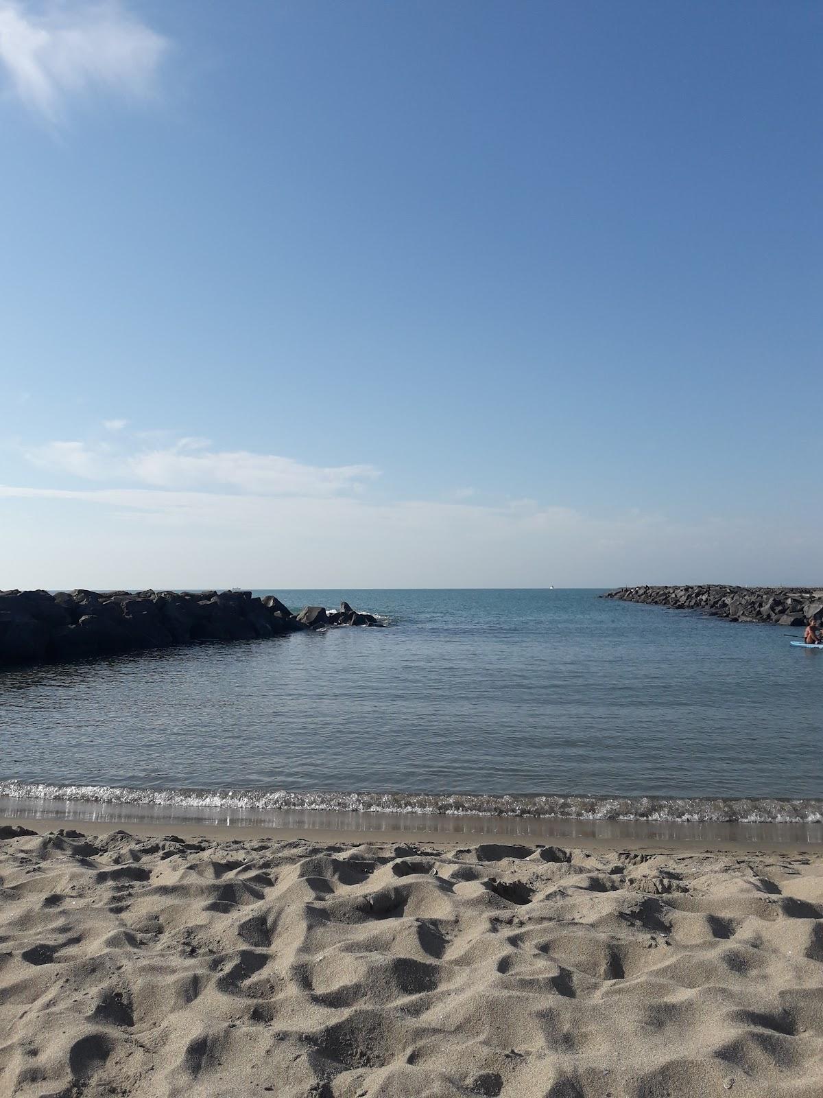 Sandee Spiaggia Libera Della Salute