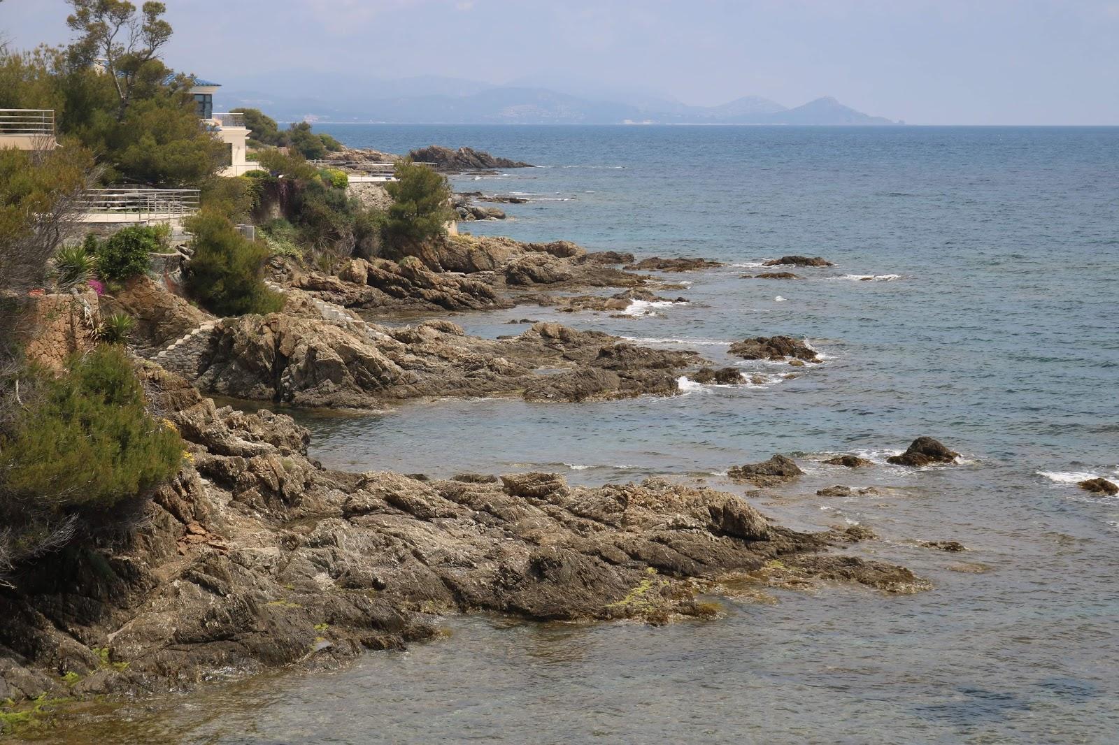 Sandee Plage Des Dolmens Photo