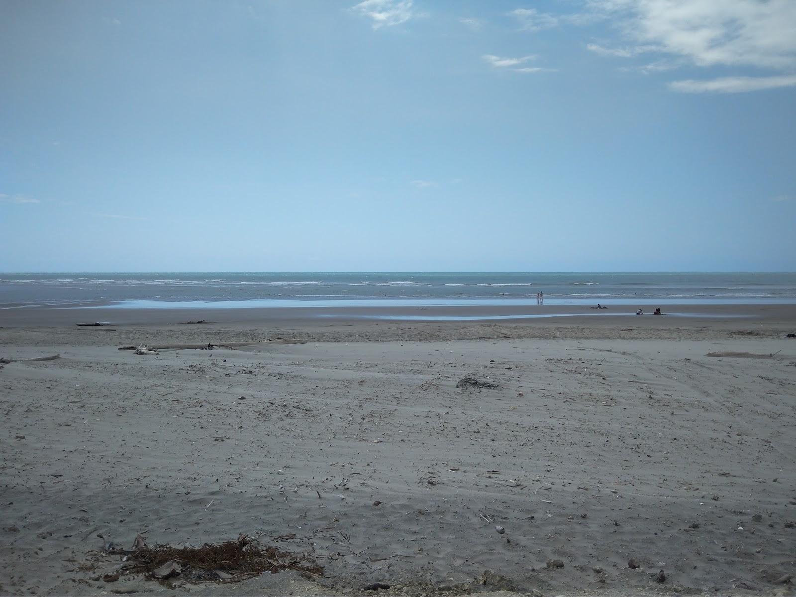 Sandee Playa La Division Jama