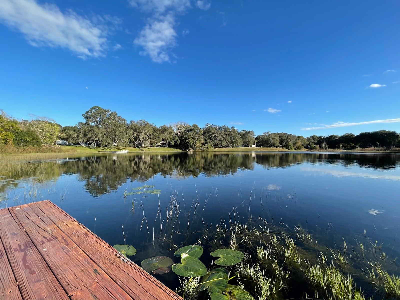 Sandee Lake Helen Photo