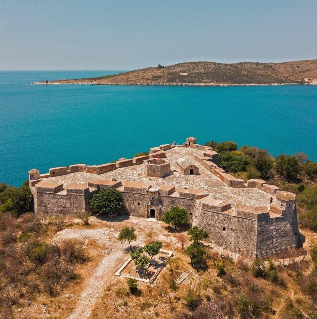Sandee Gjiri i Mondit (Porto Palermo)