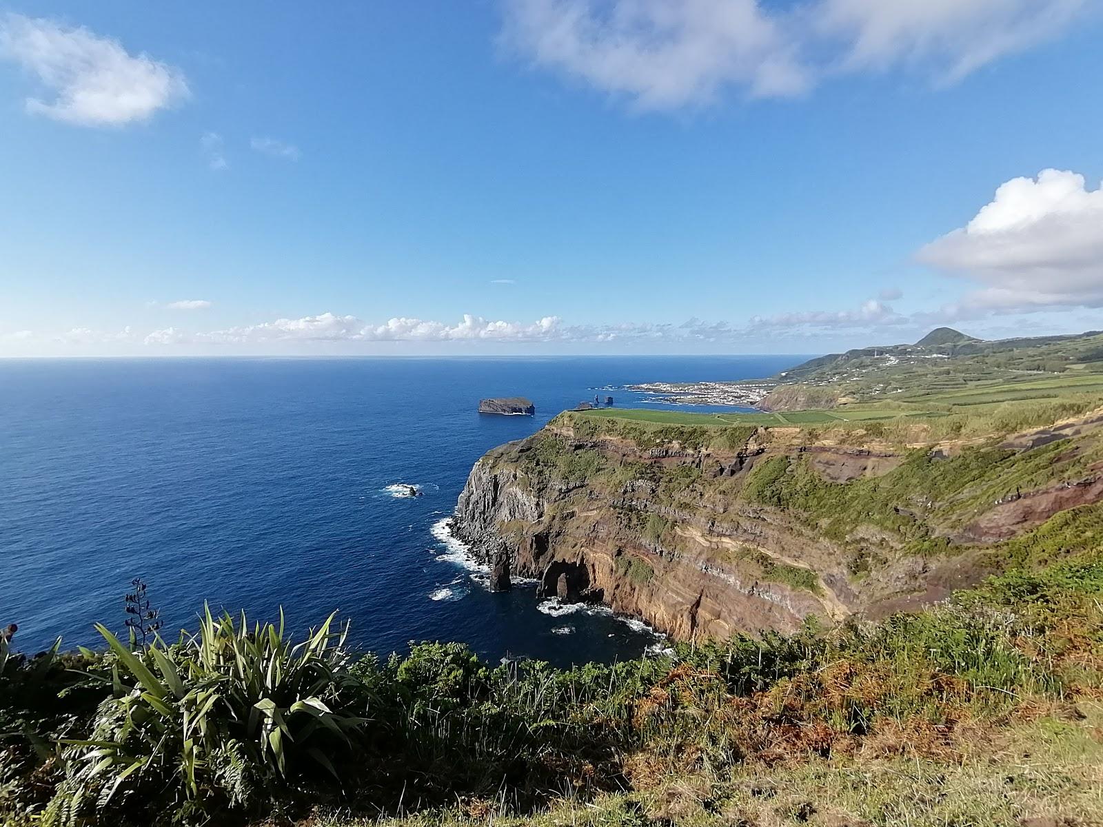 Sandee - Ponta Da Ferraria