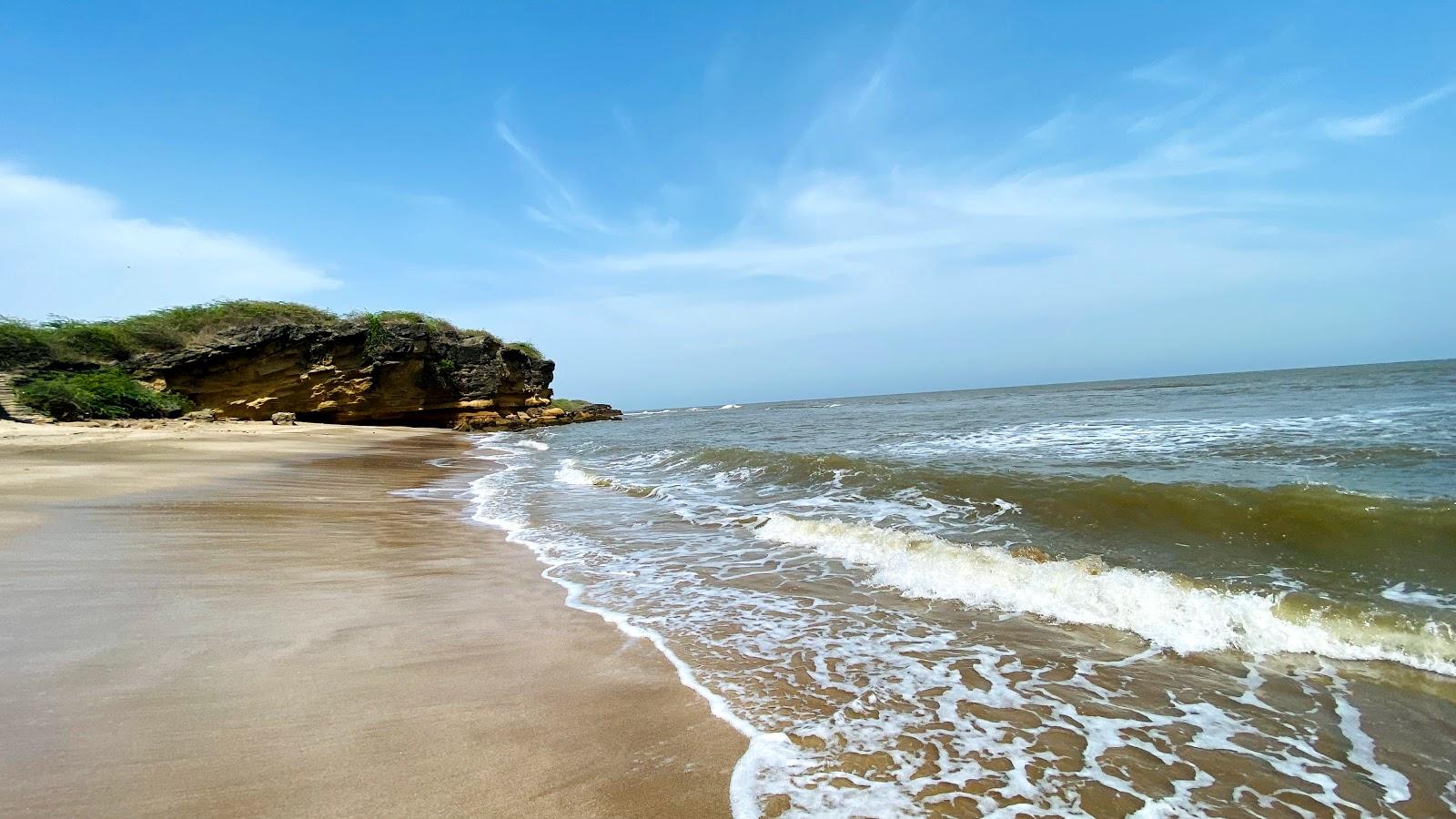 Sandee Ratneshwar Beach