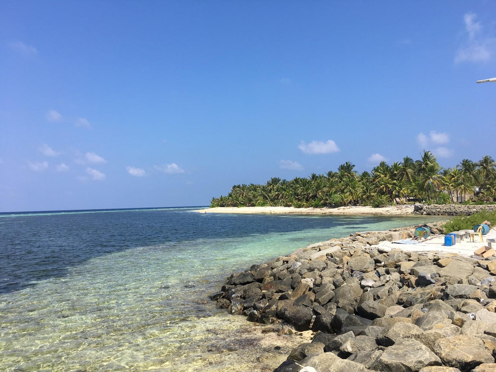 Sandee Ungoofaaru Inn