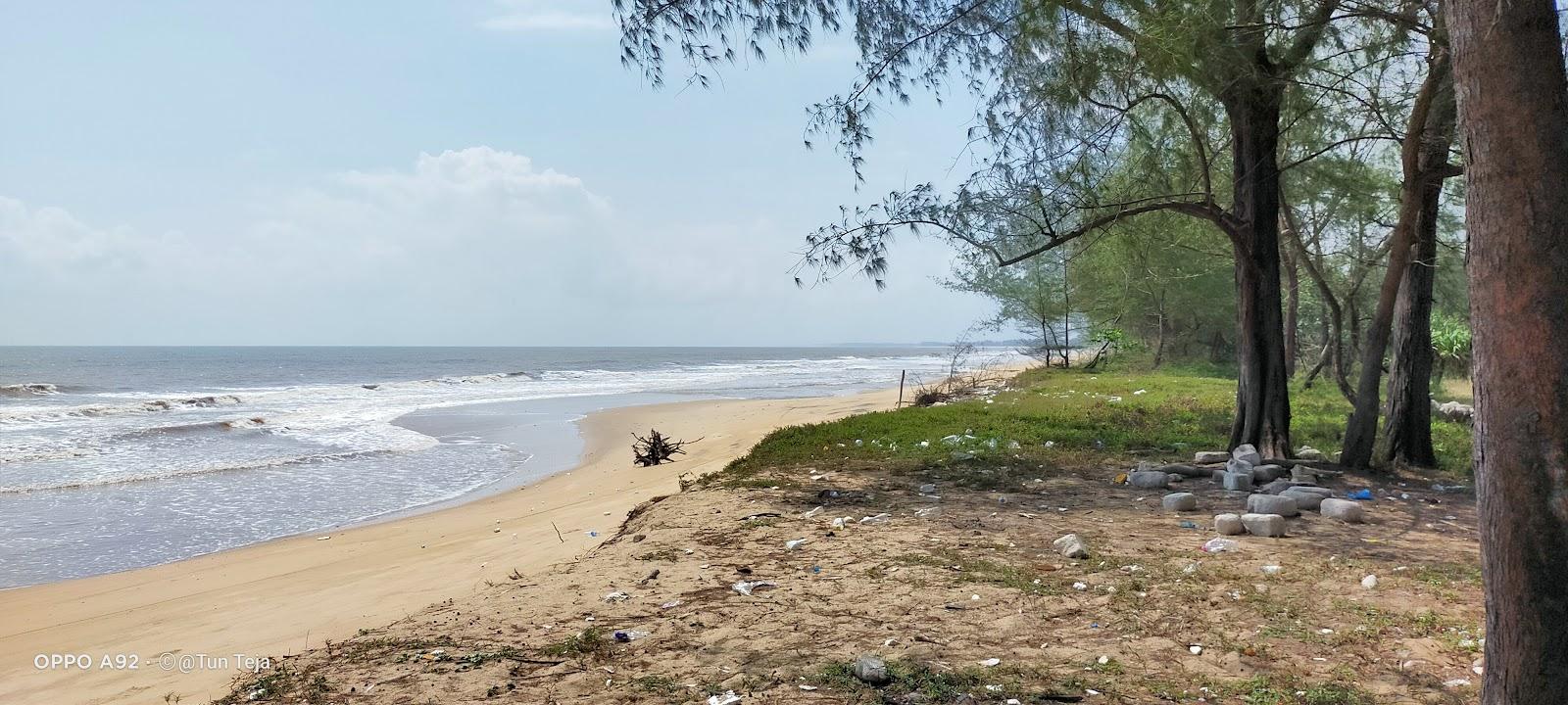 Sandee Pantai Leban Chondong