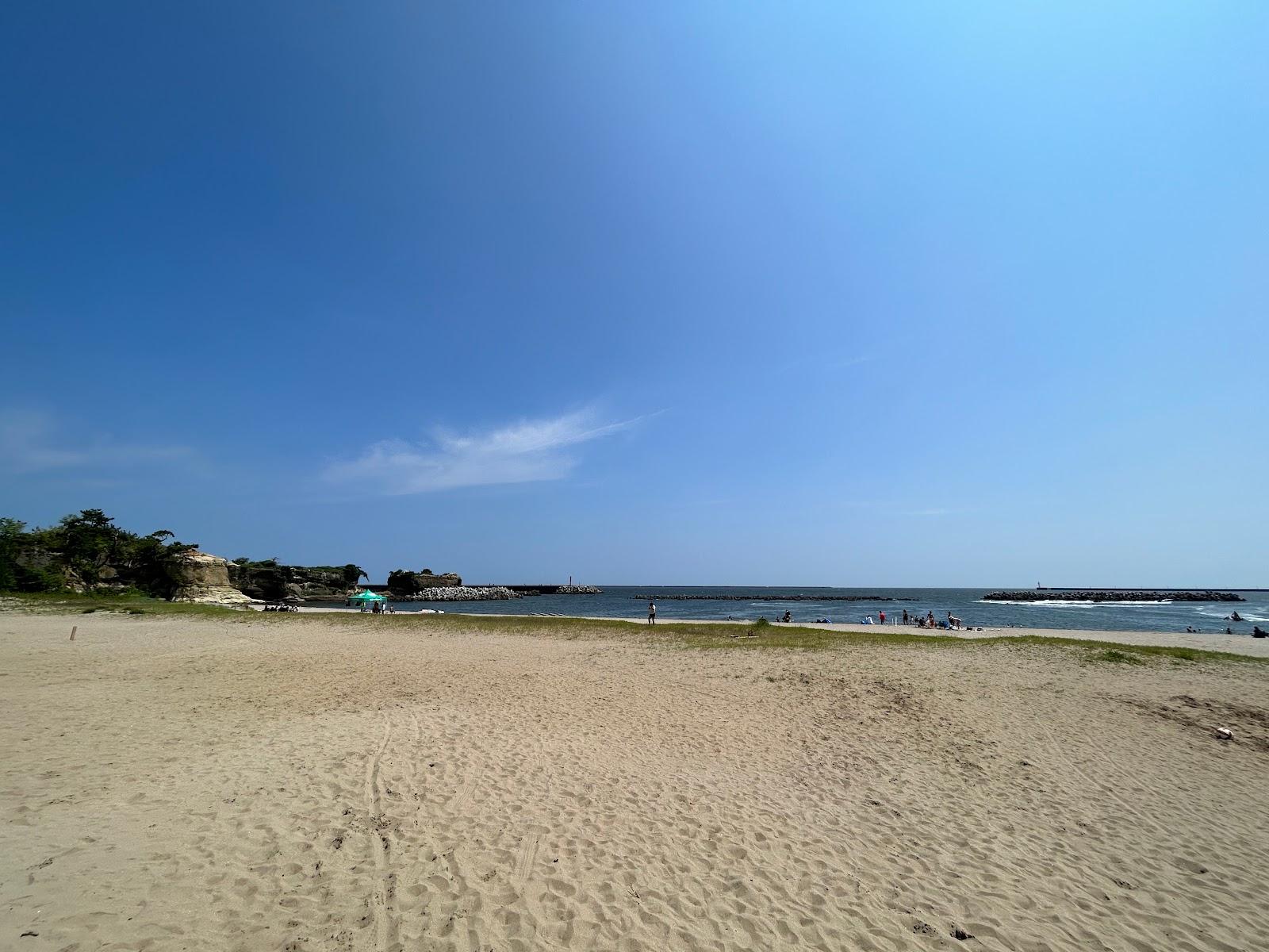 Sandee Threeem Minato Beach Area