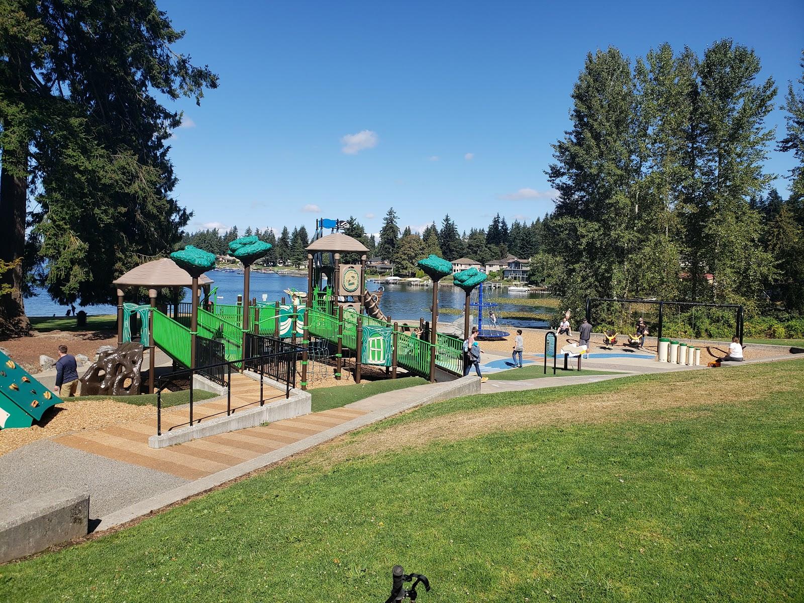 Sandee Lake Meridian Park Beach Photo