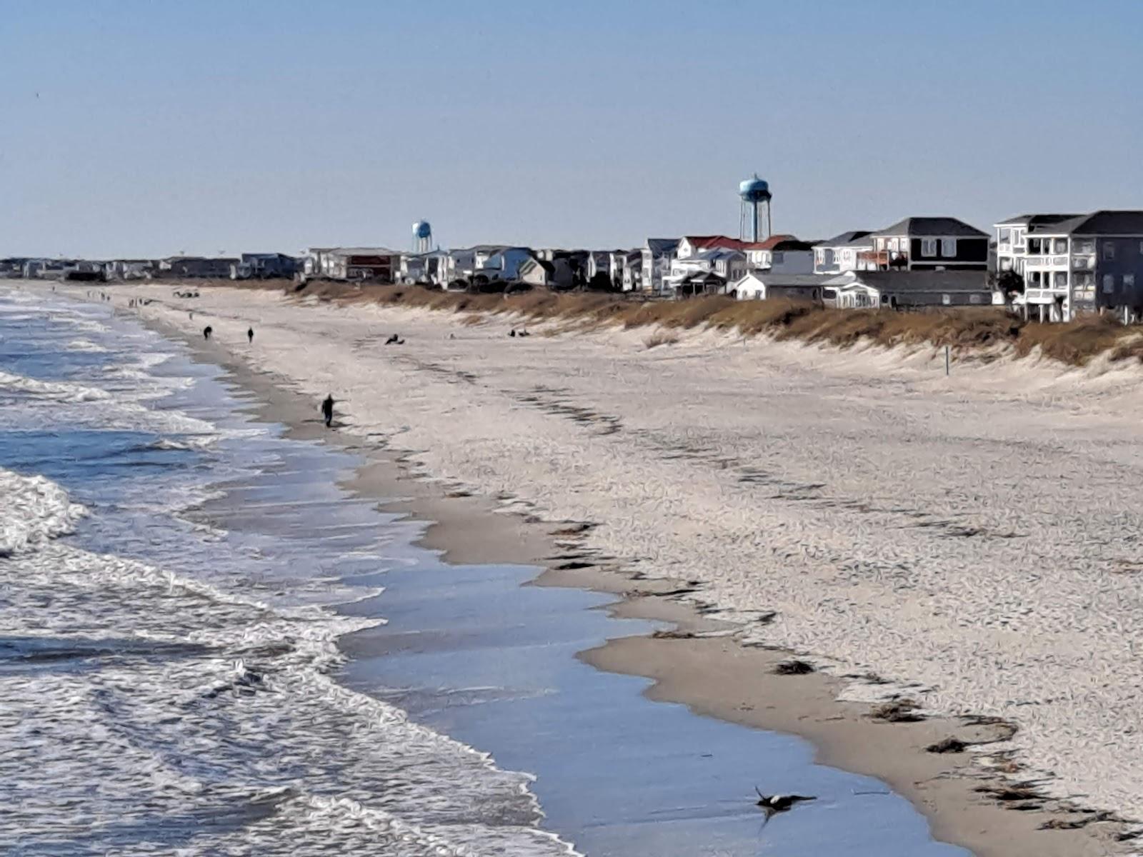 Sandee Oak Island Pier Photo