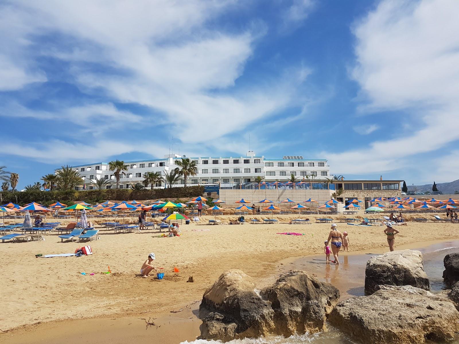 Sandee Laourou Beach