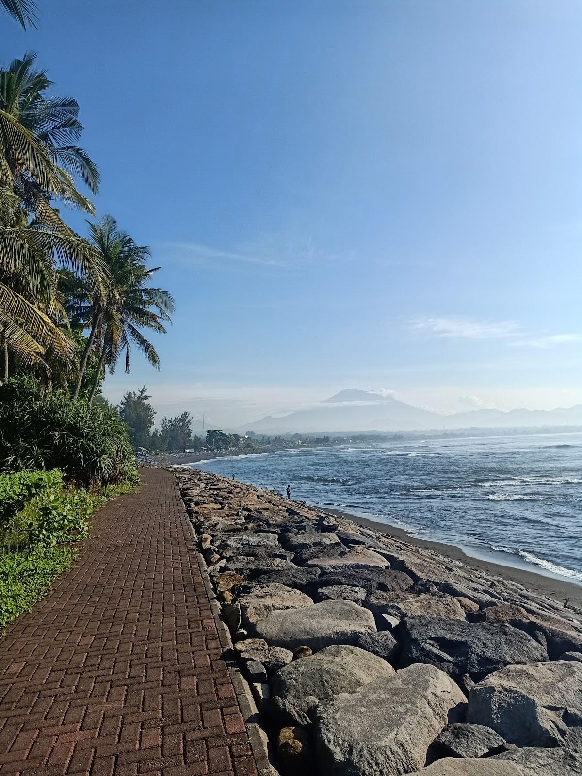 Sandee Kaburukan Beach Photo