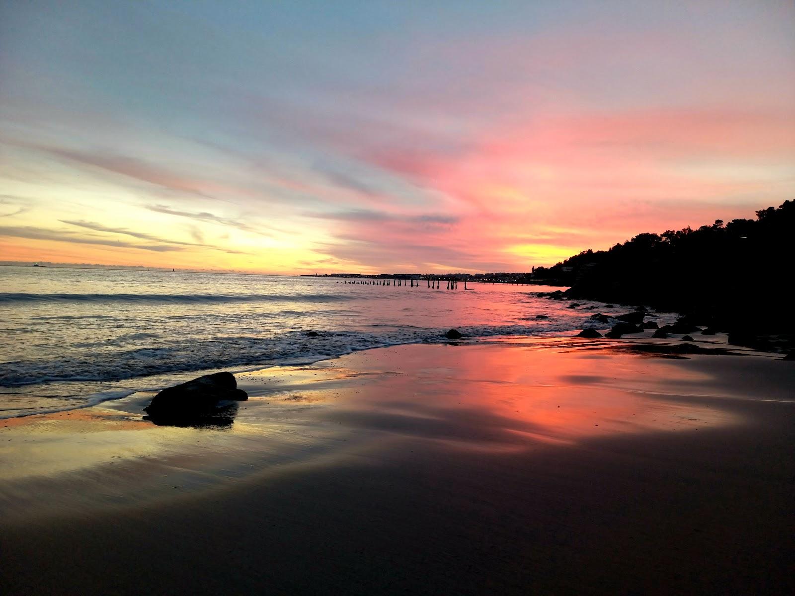 Sandee - Praia Da Cruz Quebrada