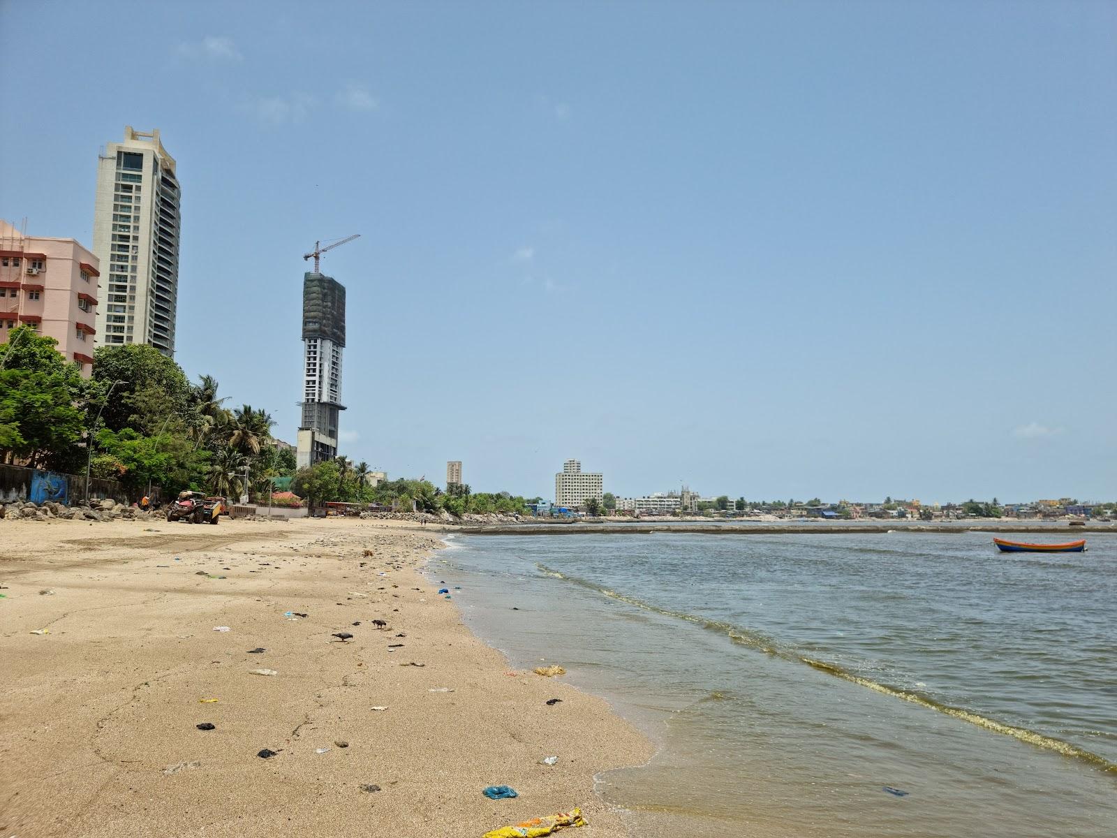 Sandee Dadar Beach