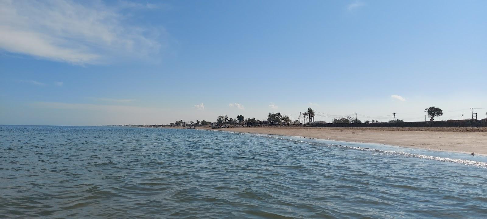 Sandee Helt Al Kahahil Beach