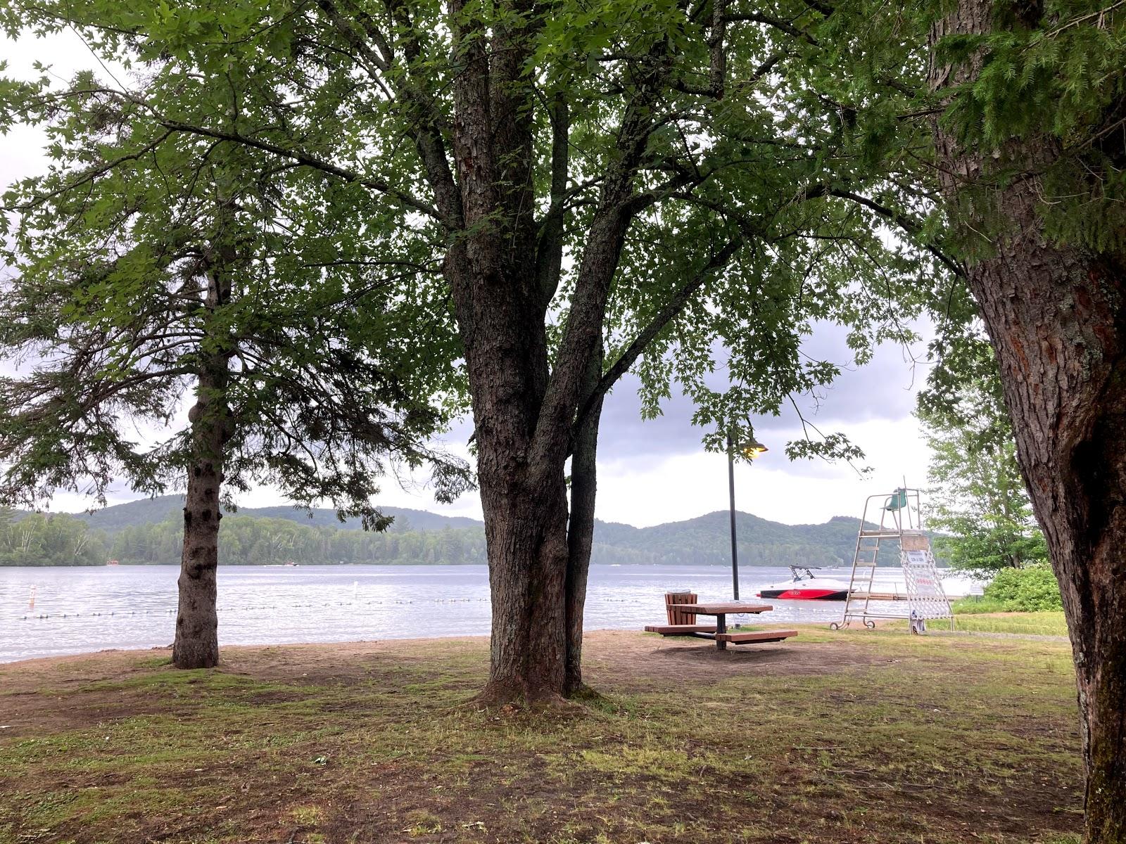 Sandee Plage Municipale Saint-Adolphe-D'Howard