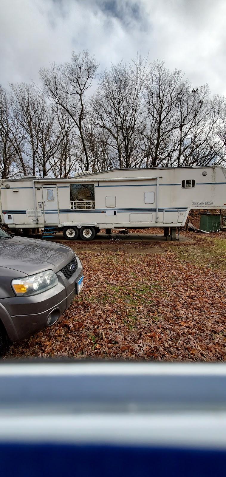 Sandee Whispering Oaks Campground