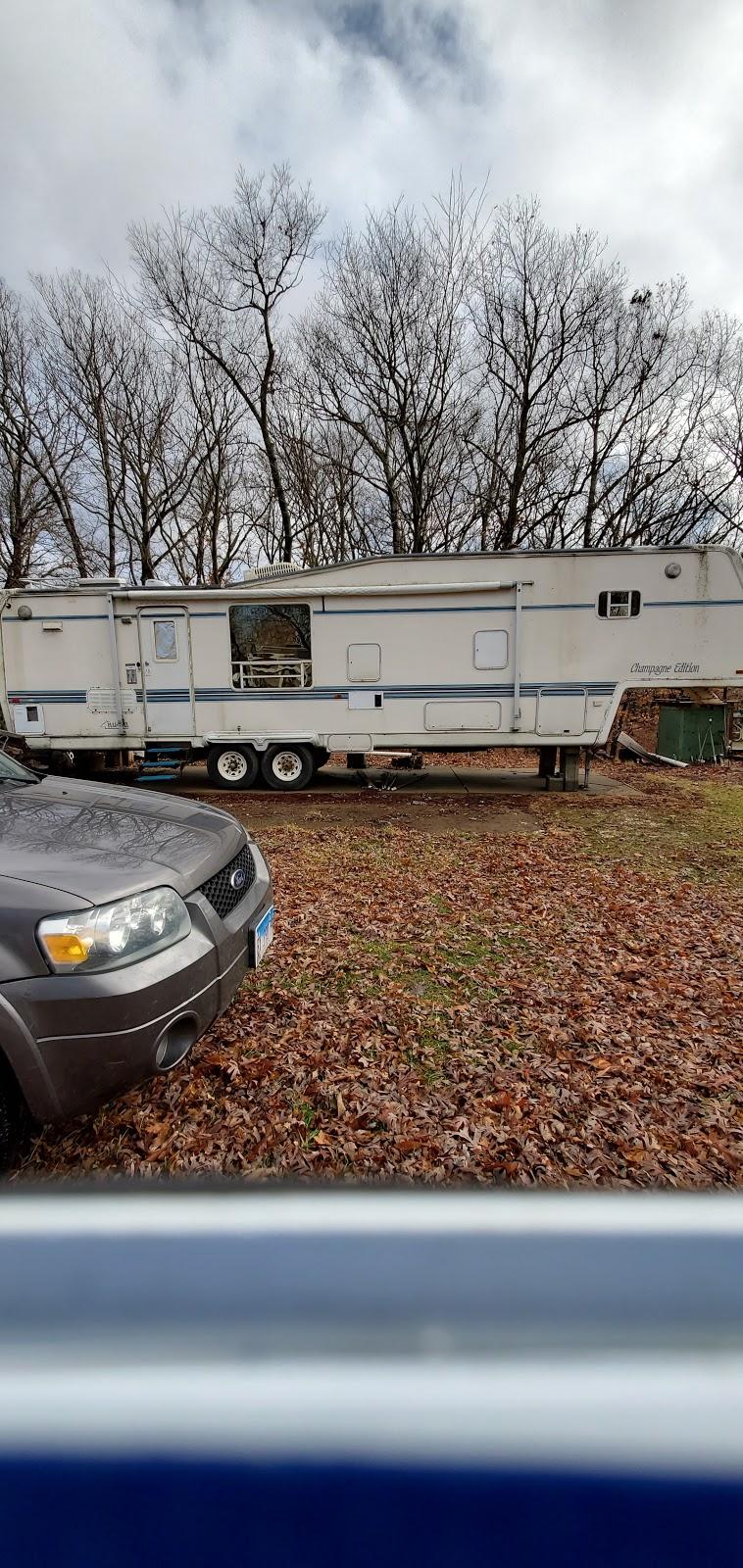 Sandee Whispering Oaks Campground Photo