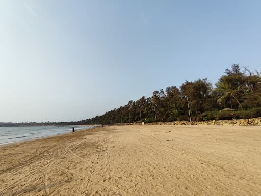 Sandee Manori Beach Photo