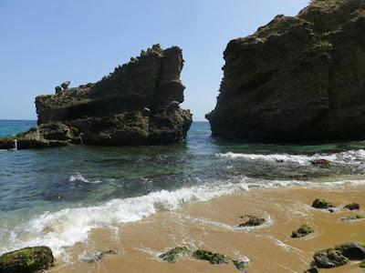 Sandee - Playa La Cueva