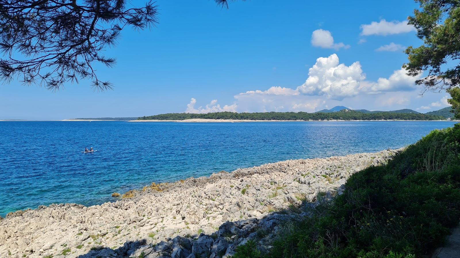 Sandee Beach Zlatna Uvala