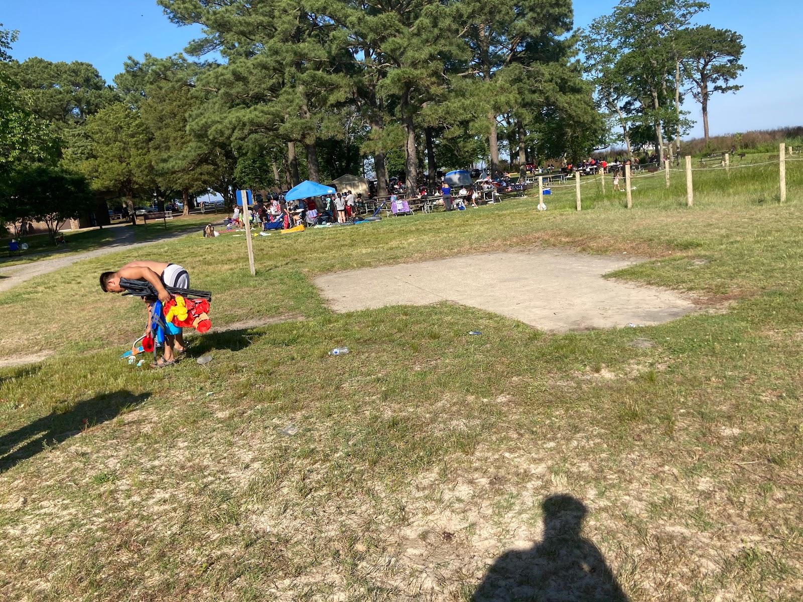 Sandee Beach Picnic Area Photo