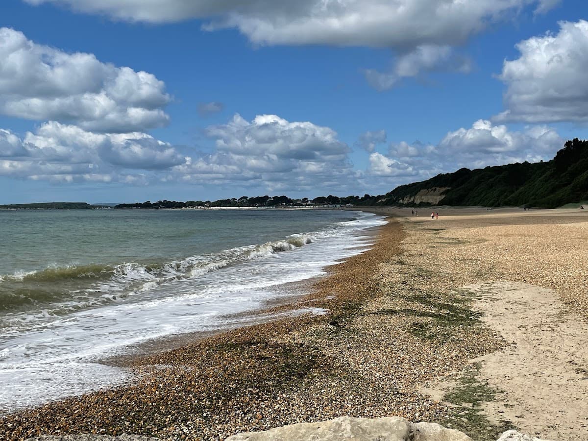 Sandee Highcliffe Castle Beach Photo