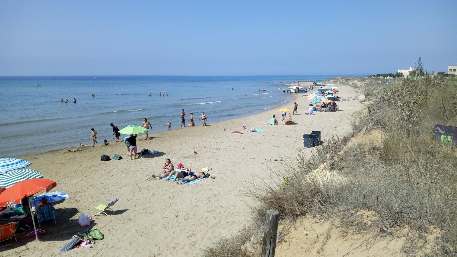 Sandee Spiaggia Di Kartibubbo Photo