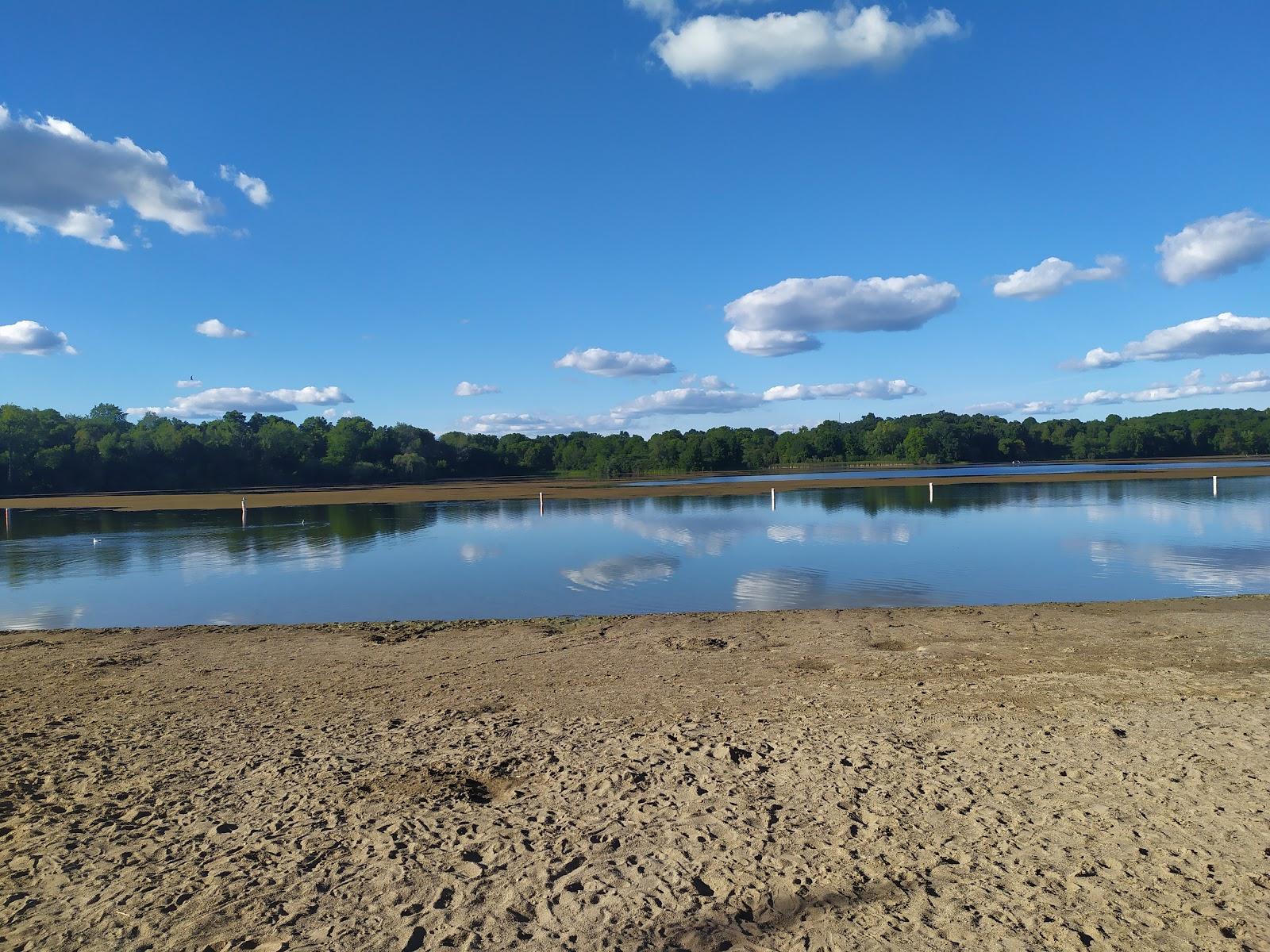 Sandee Island Lake Picnic Grounds