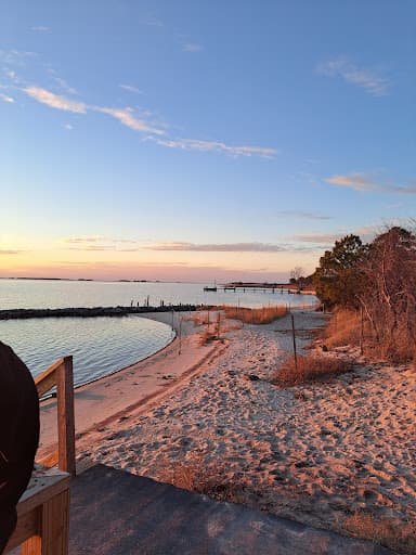 Sandee Cove Road Beach Photo