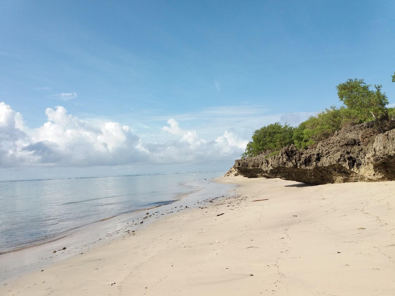 Sandee Pantai Laindunga