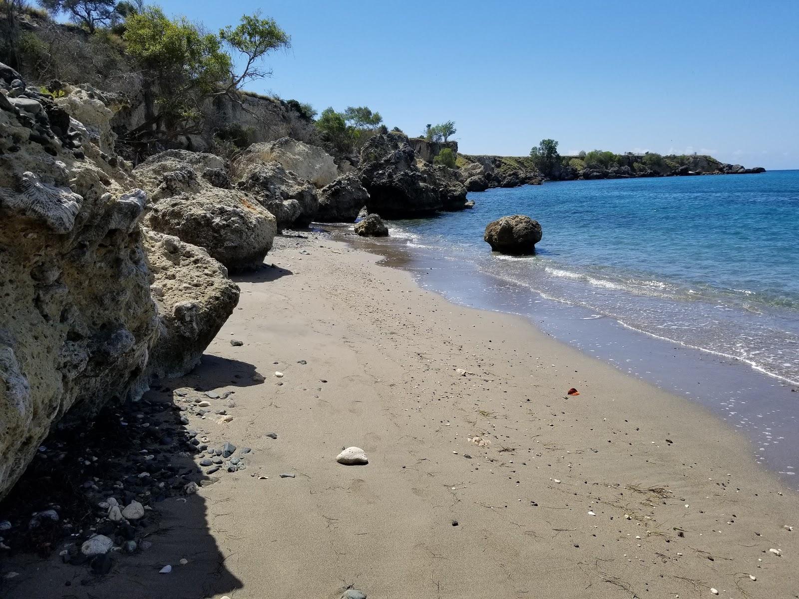 Sandee Glass Beach / Playa De Cristal
