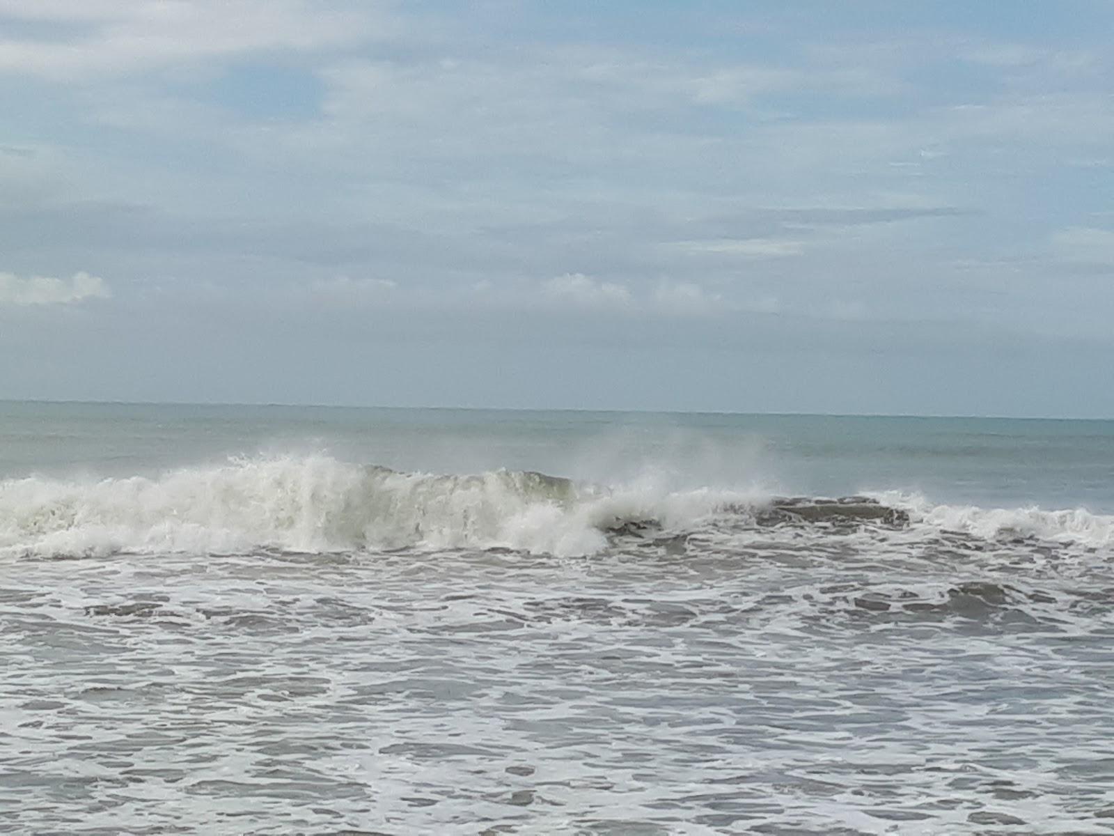 Sandee Pantai Tumbuk Tebing