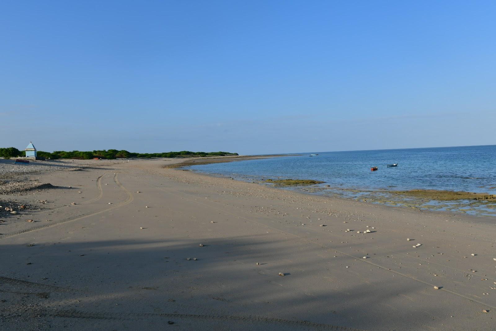 Sandee Mithapur Beach Photo