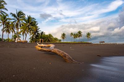 Sandee - Playa Metalio