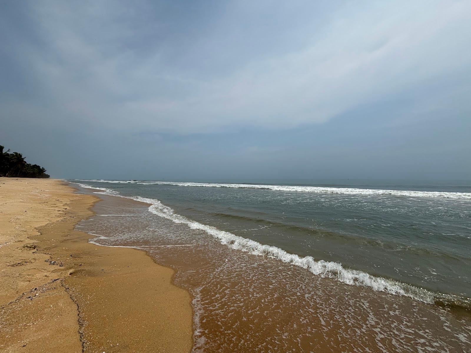 Sandee Padne Kadappuram Beach Photo