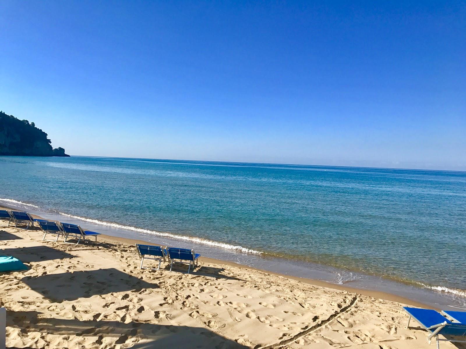 Sandee Bazzano Beach