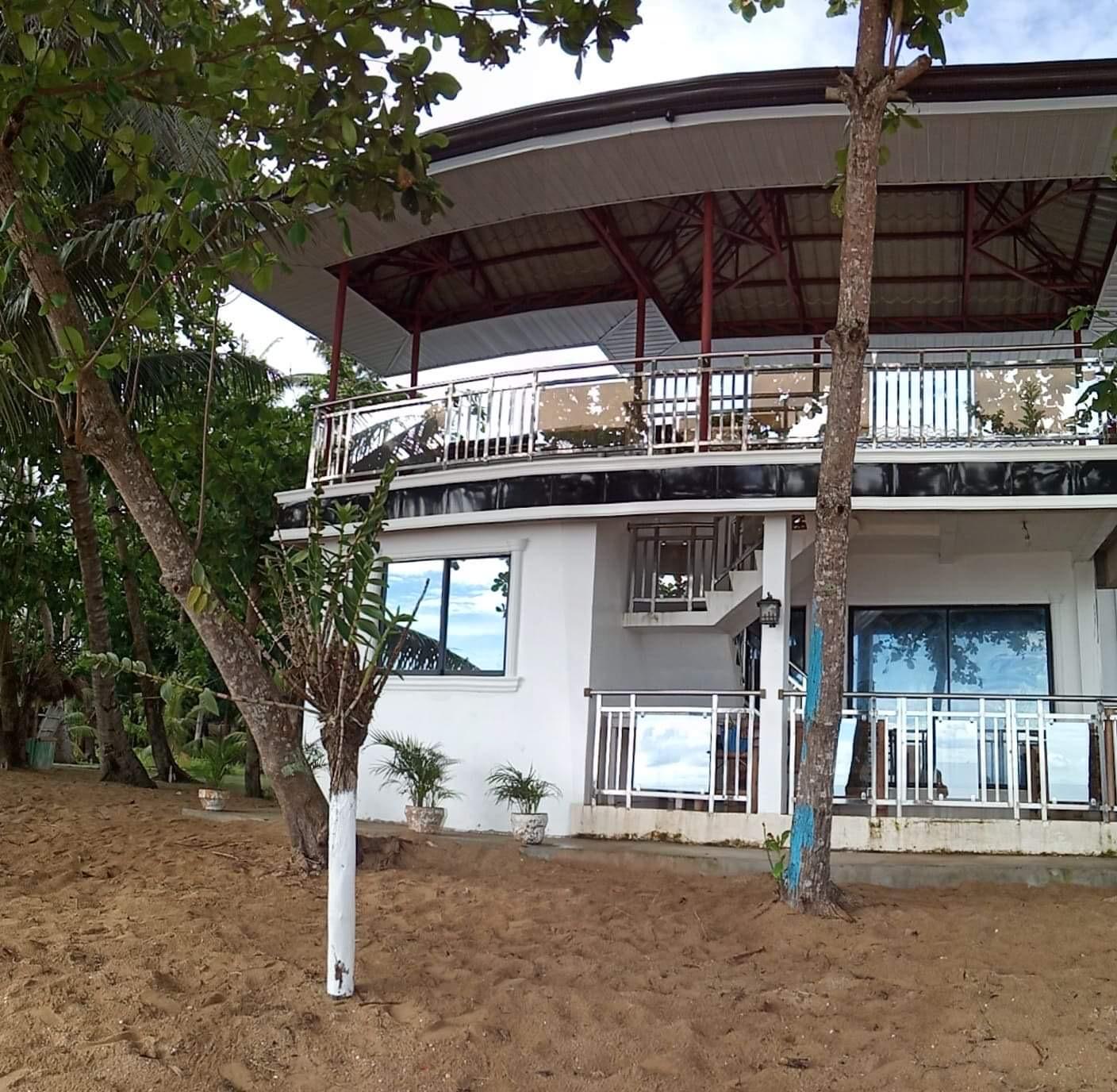 Sandee Mike And Joy Beach House