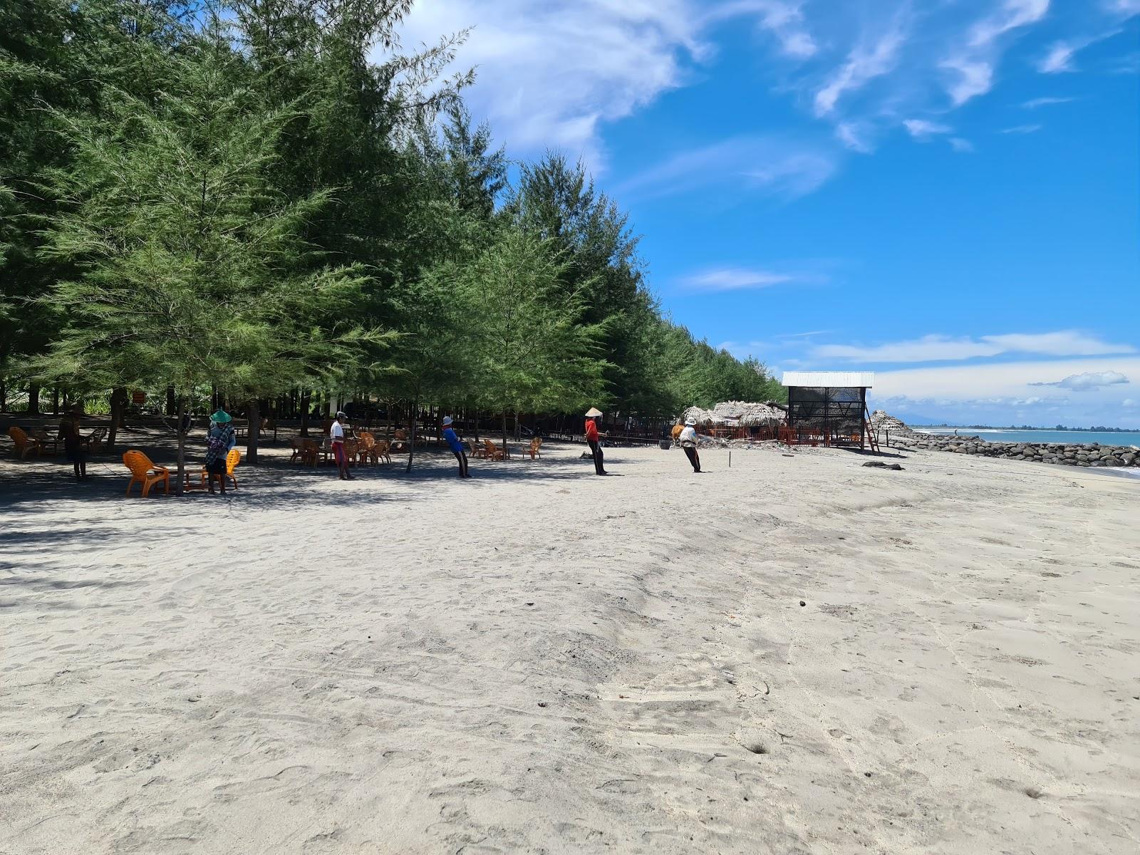 Sandee Pantai Sasak Pasaman Barat Photo