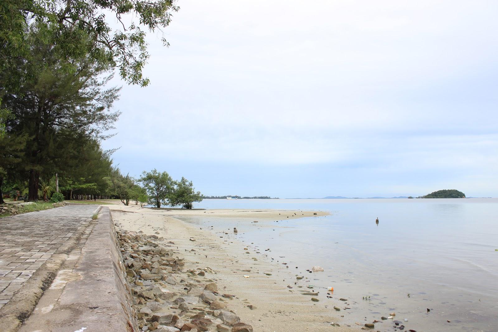 Sandee Tanjung Pendam Beach Photo