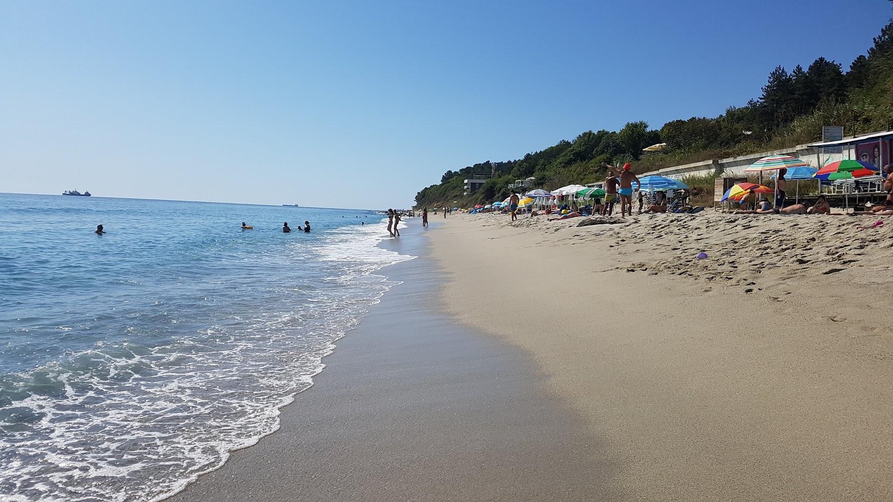 Sandee Fichoza Beach