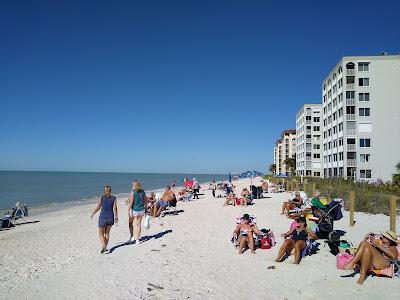 Sandee - Little Hickory Island Beach Park