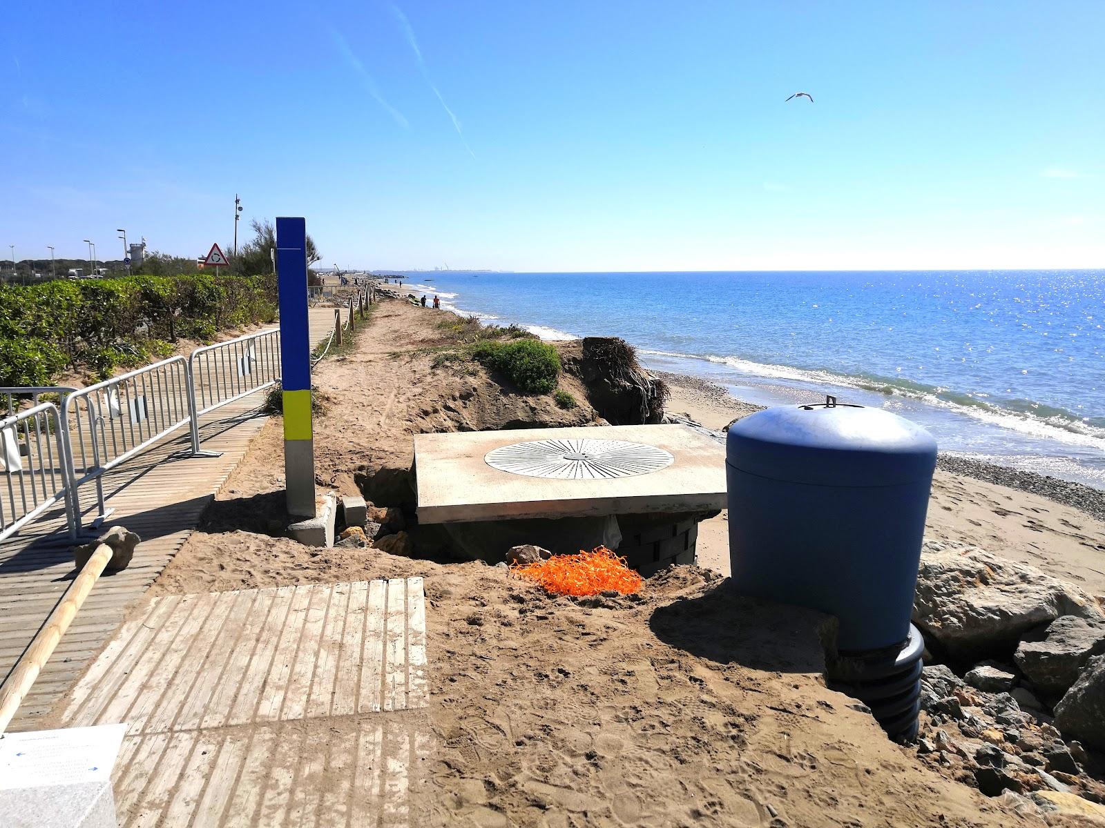 Sandee Platja Equipada