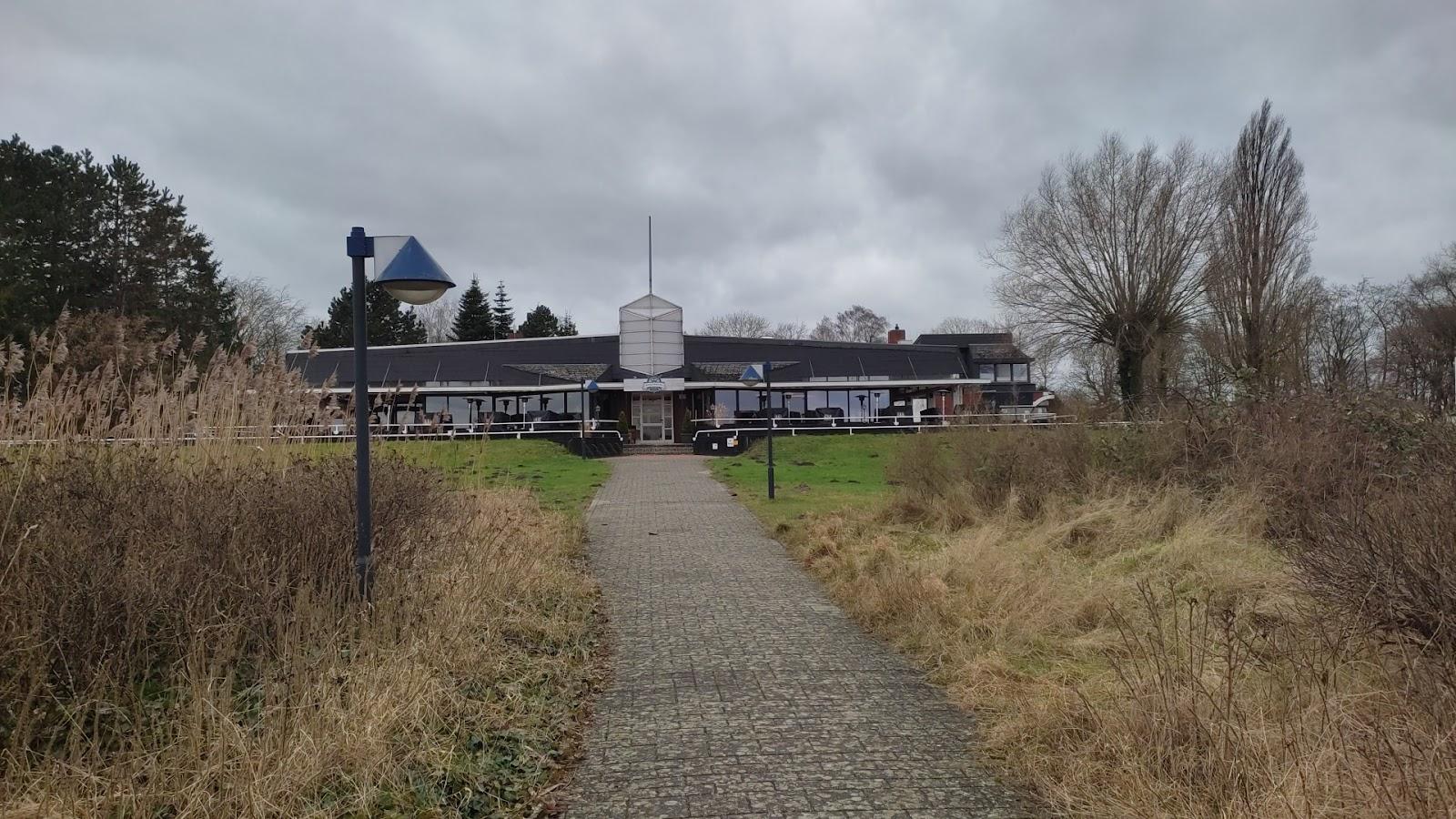 Sandee Strandbad Strandallee