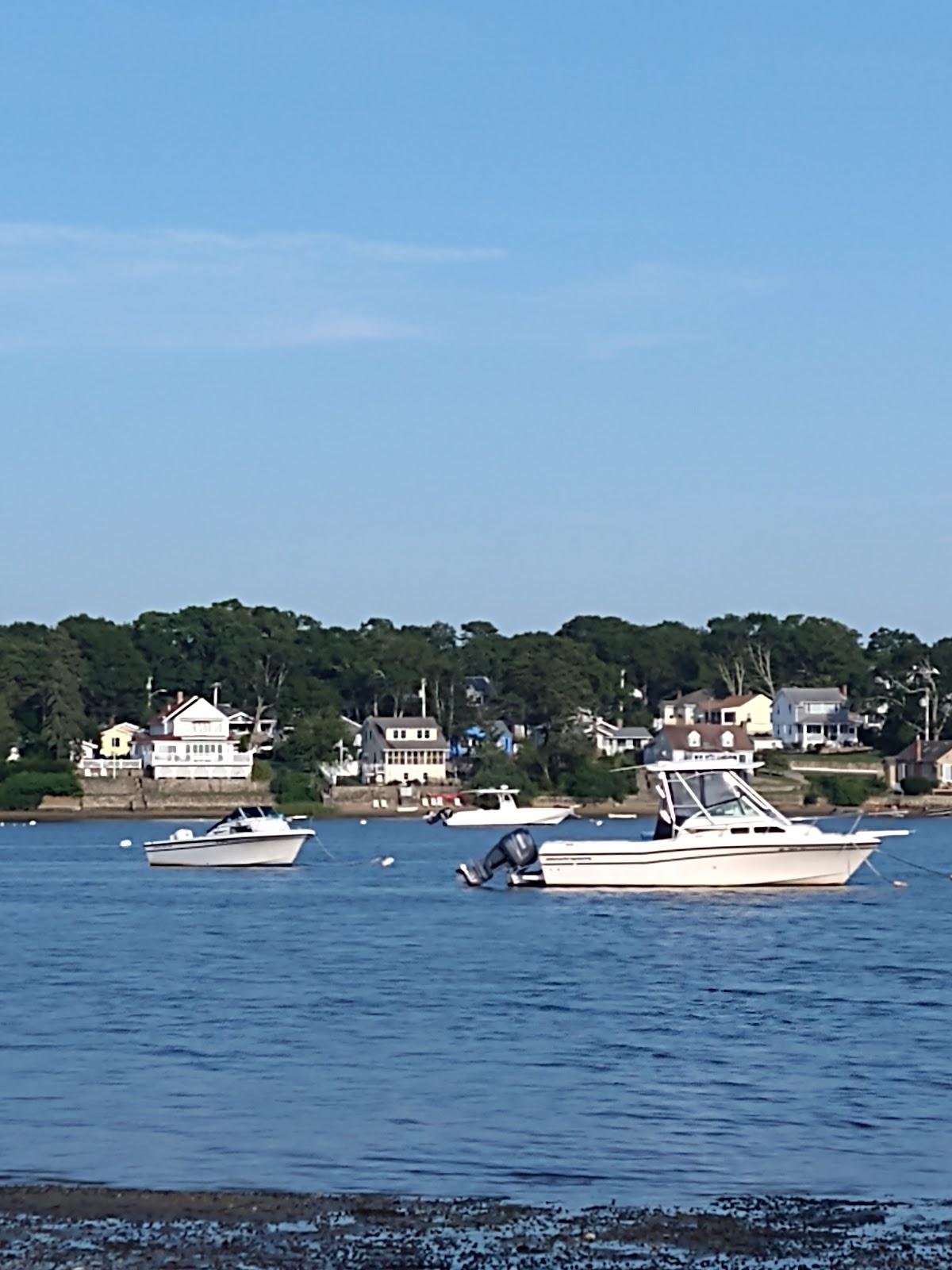 Sandee Broad Cove